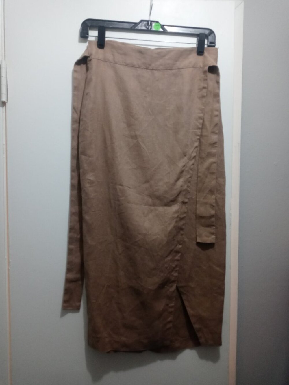 REFORMATION florence linen wrap midi skirt in light tan (S)